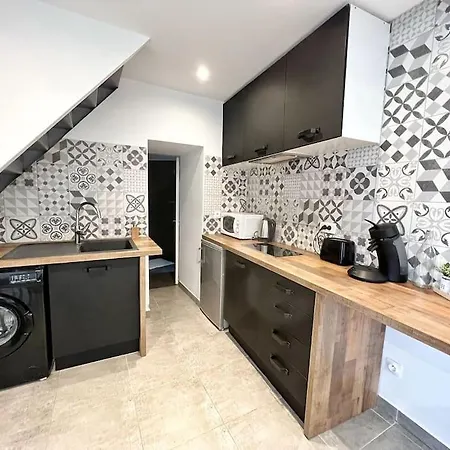 Apartment Equipe Avec Parking